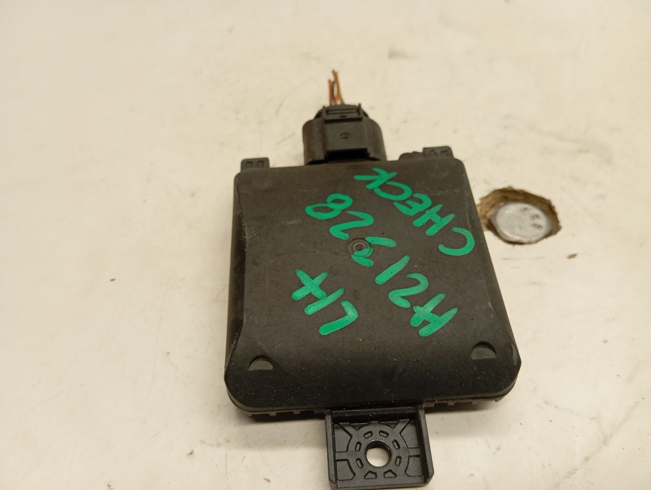 Part image 3