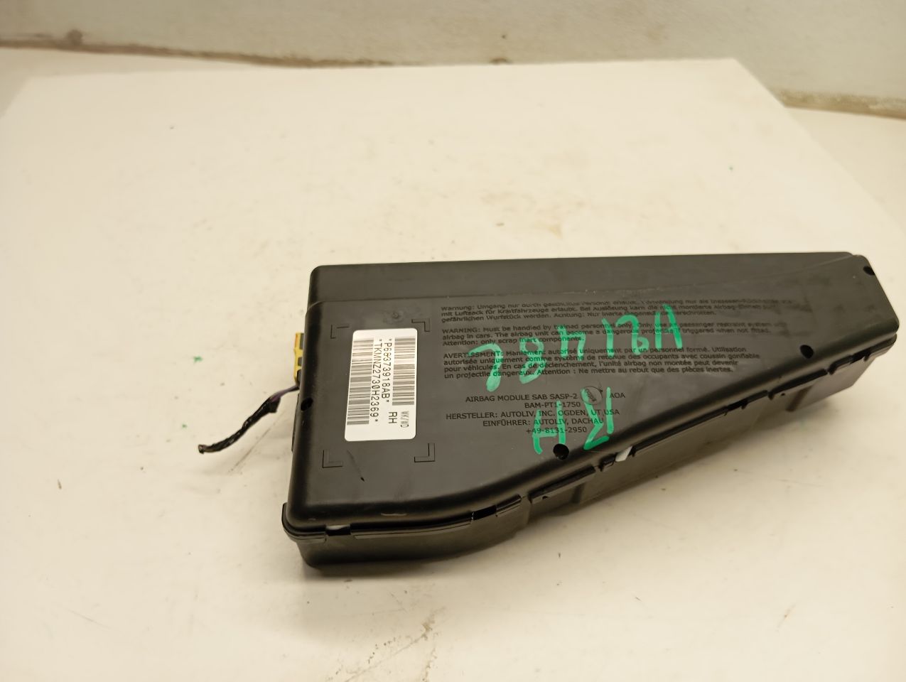 Part image 3