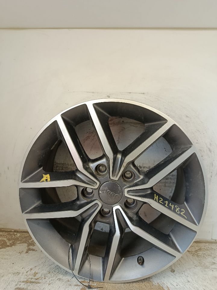 2021 Jeep GRAND CHEROKEE Wheel