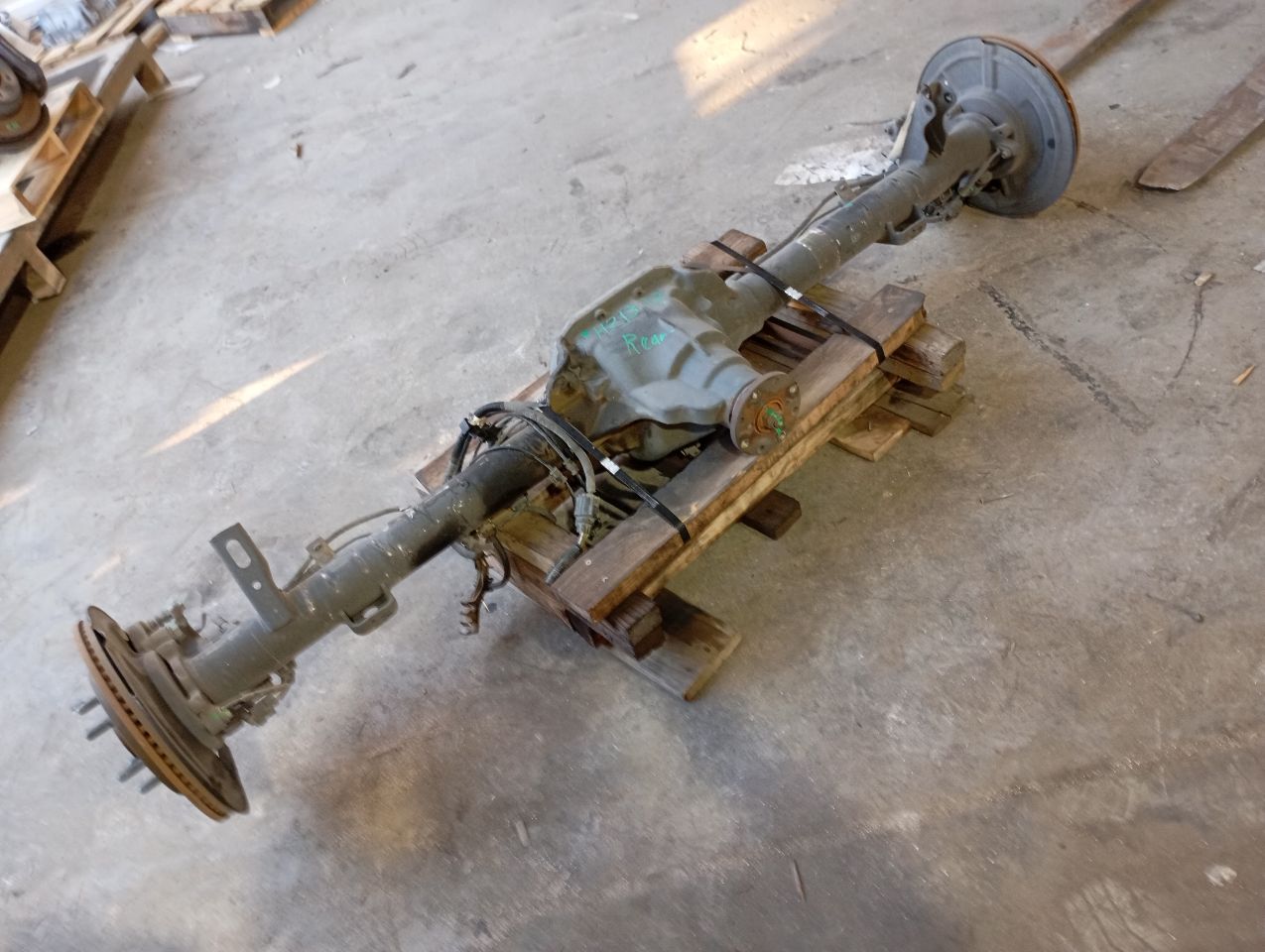 Part image 4