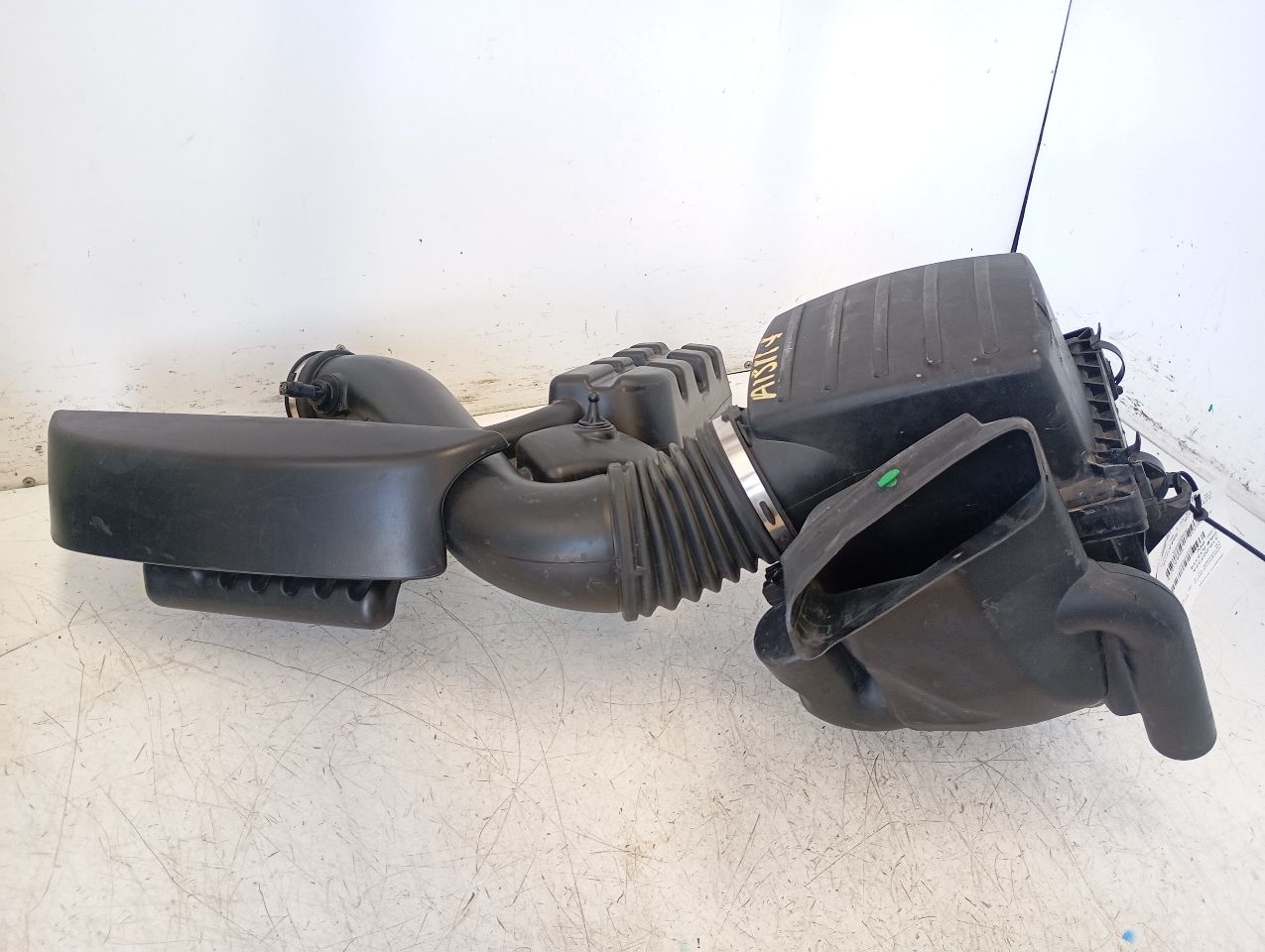 Part image 3