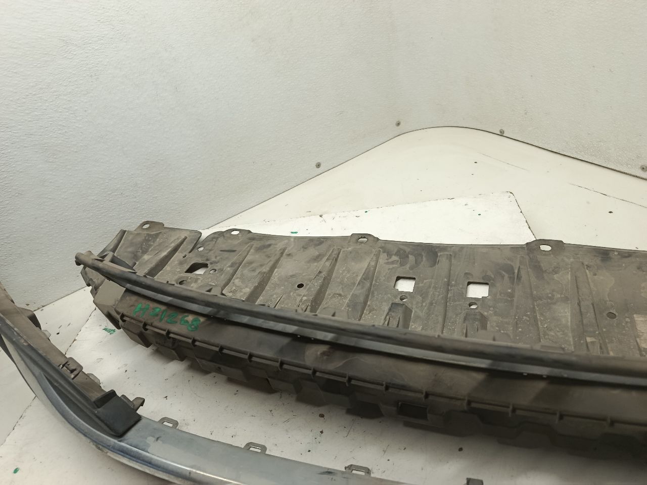 Part image 3