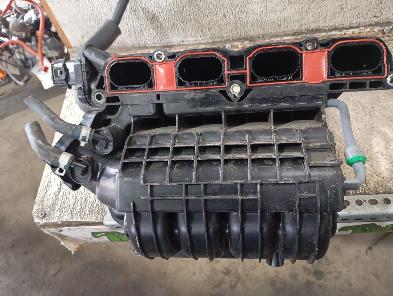 Part image 8