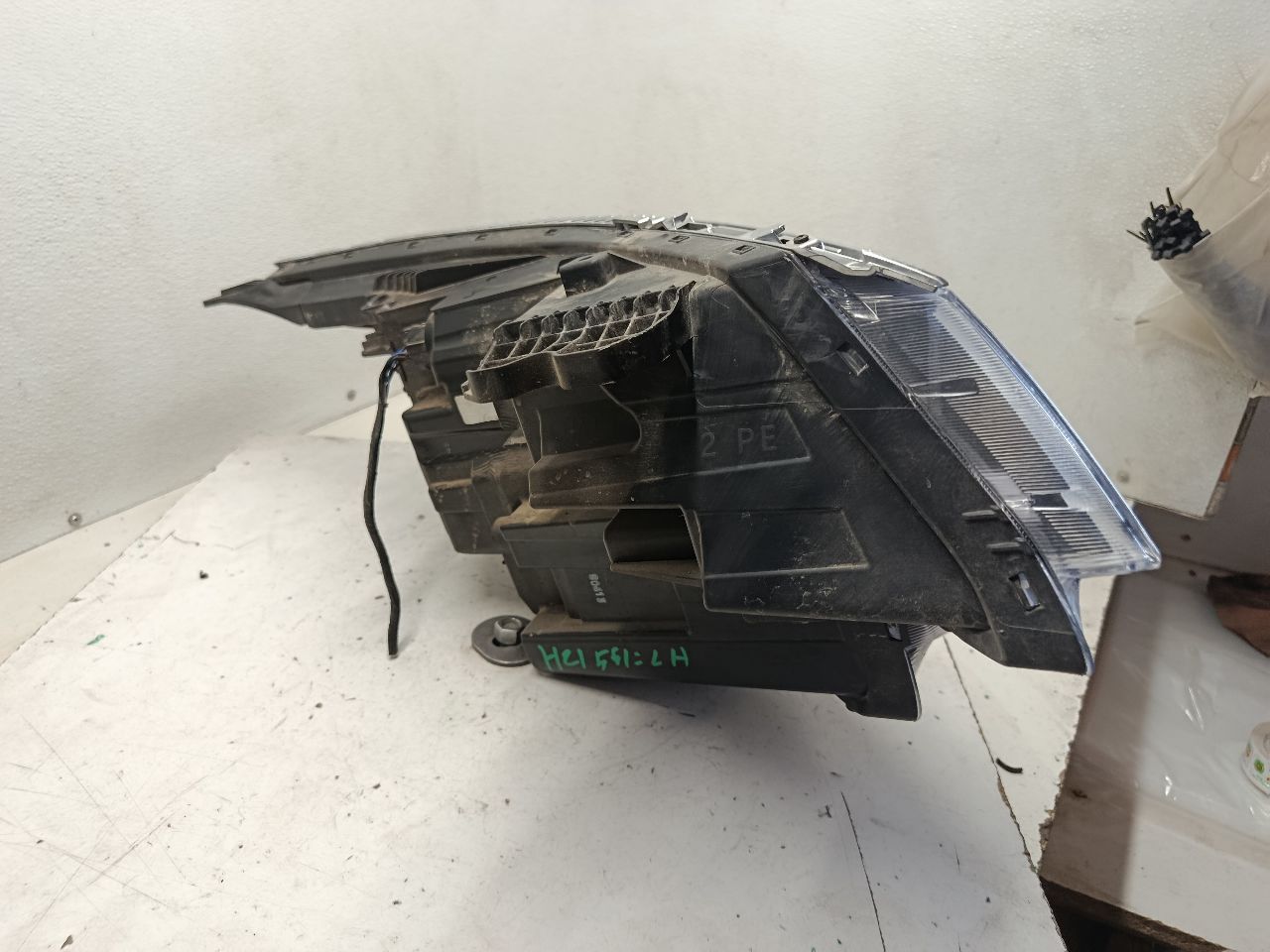Part image 3