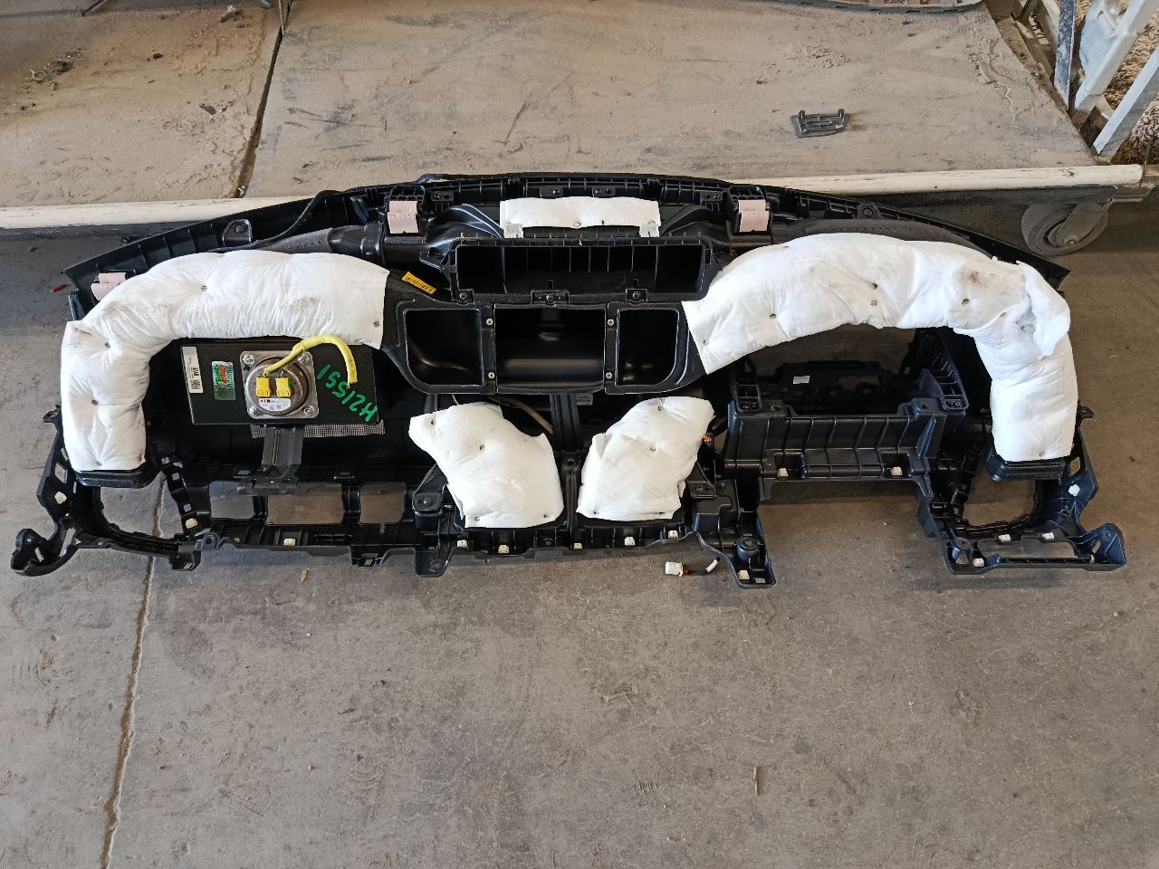 Part image 4