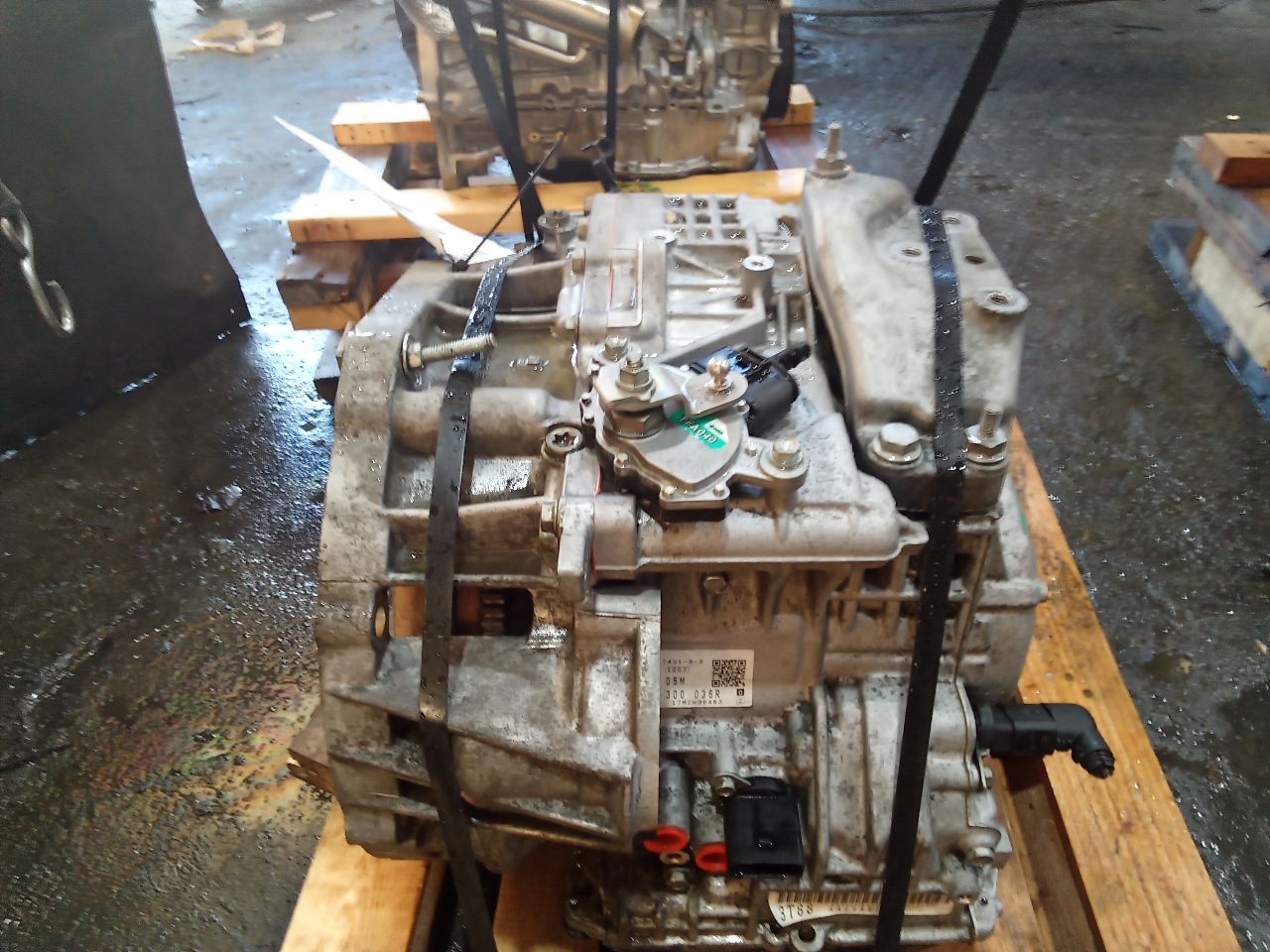 Part image 3