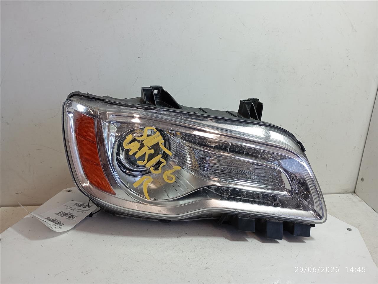 2013 Chrysler 300 Headlamp Assembly