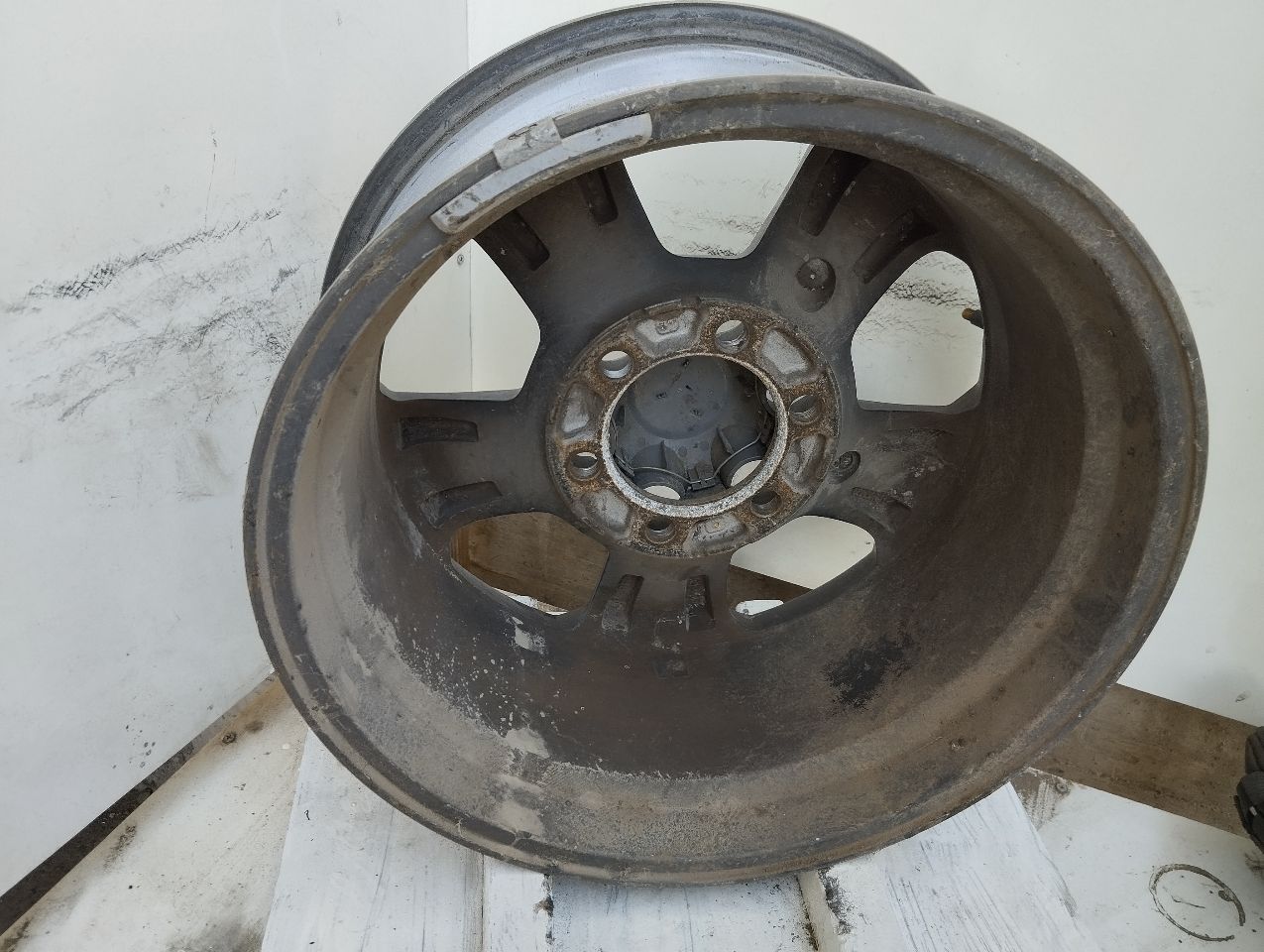 Part image 3
