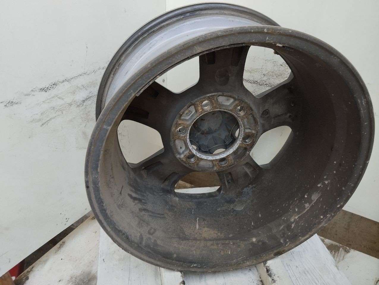 Part image 3