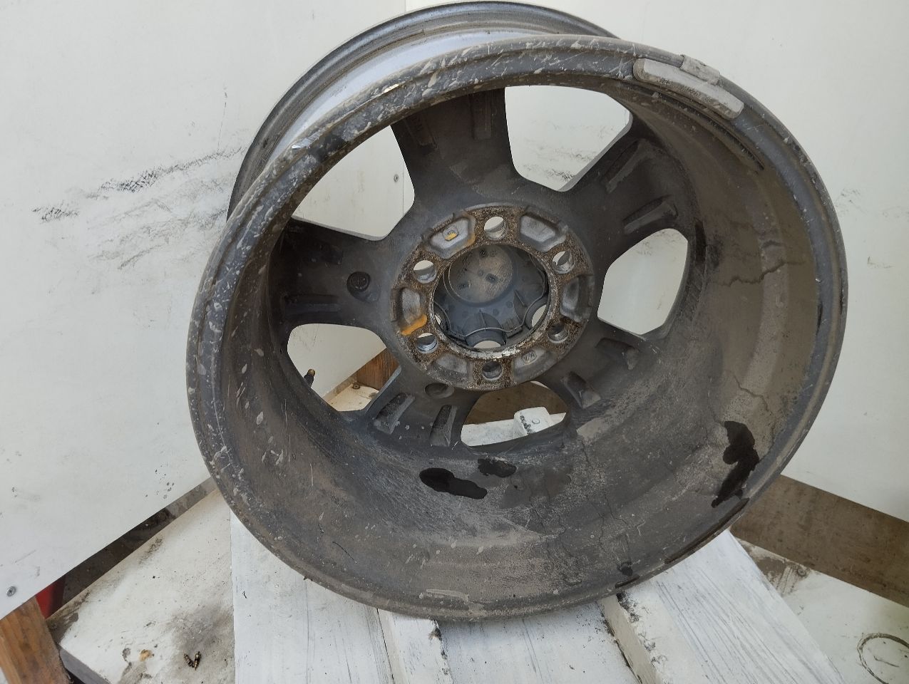Part image 3