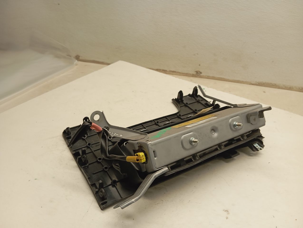 Part image 3