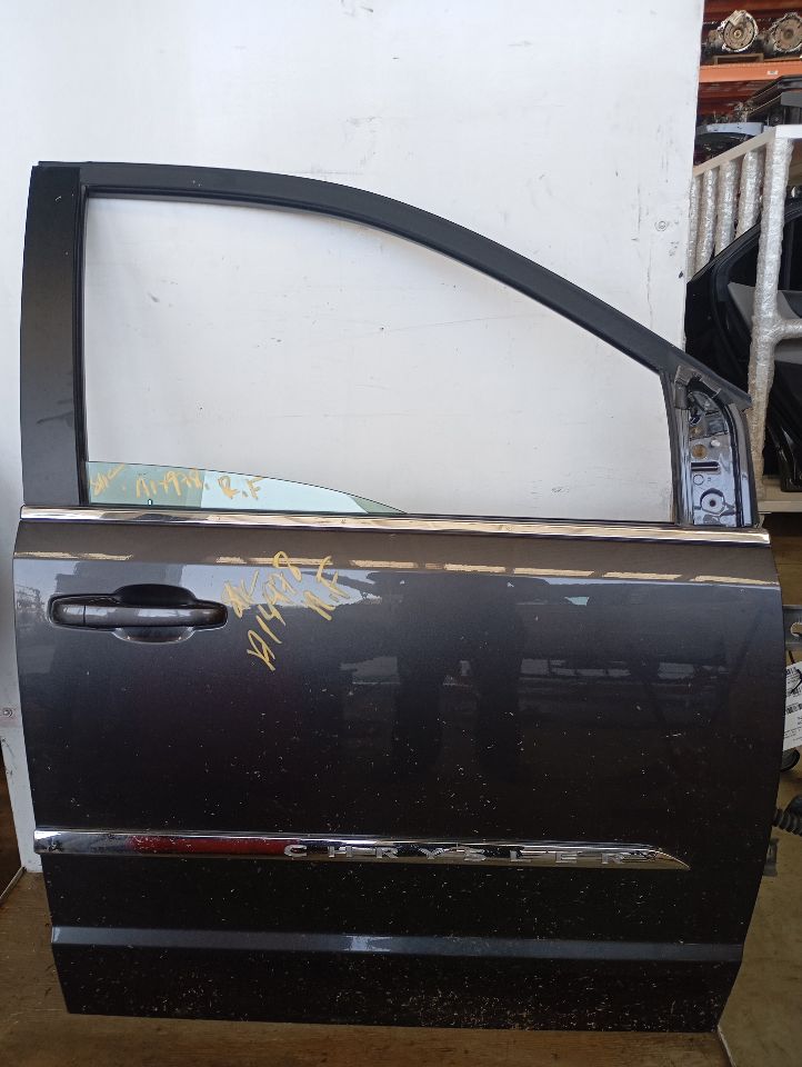 2015 Chrysler TOWN & COUNTRY Door Assembly, Fr