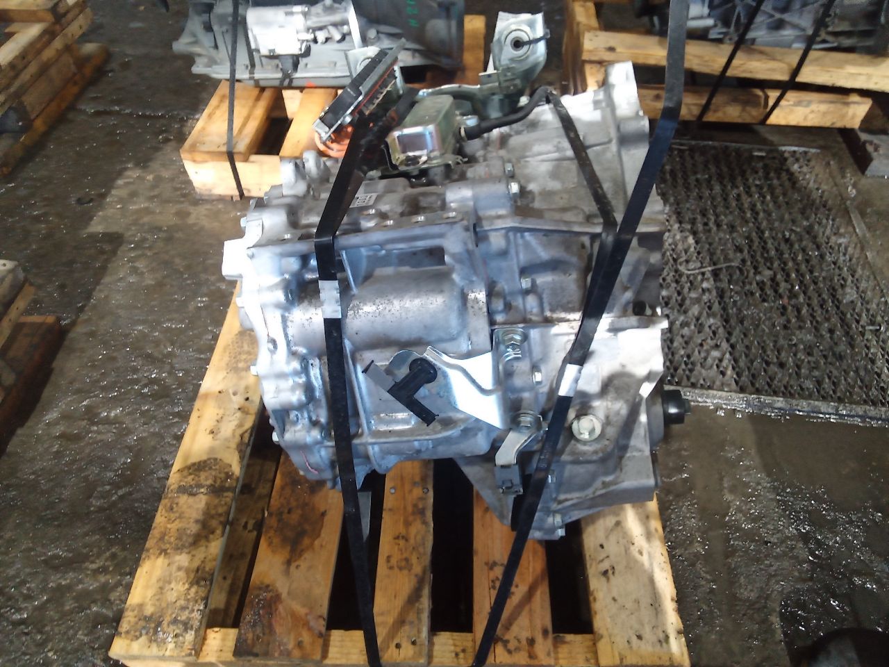 Part image 3