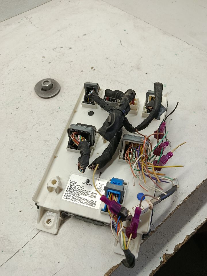 Part image 3
