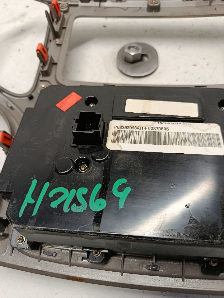 Part image 3