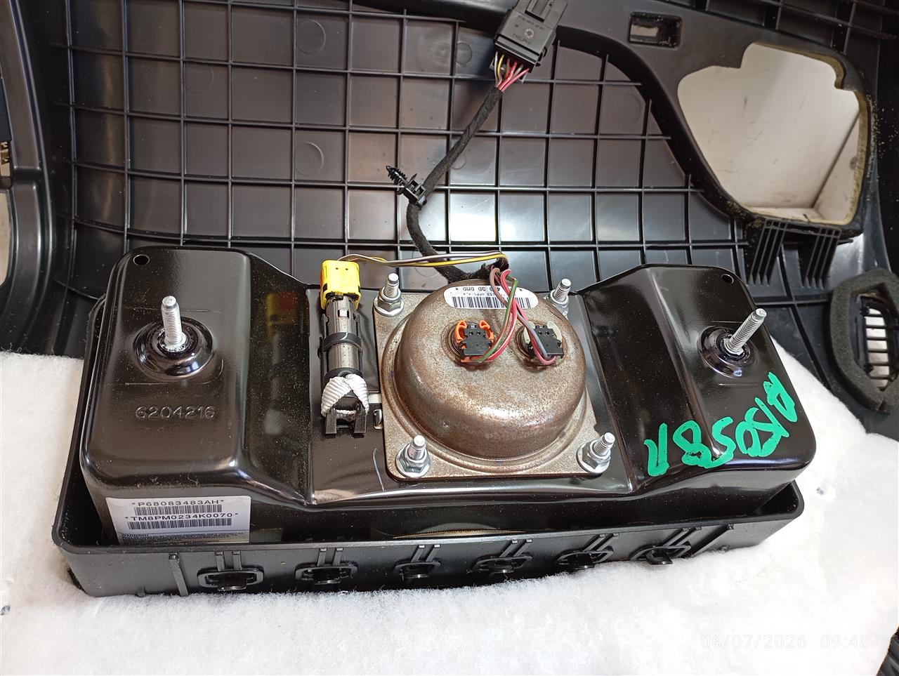 Part image 2
