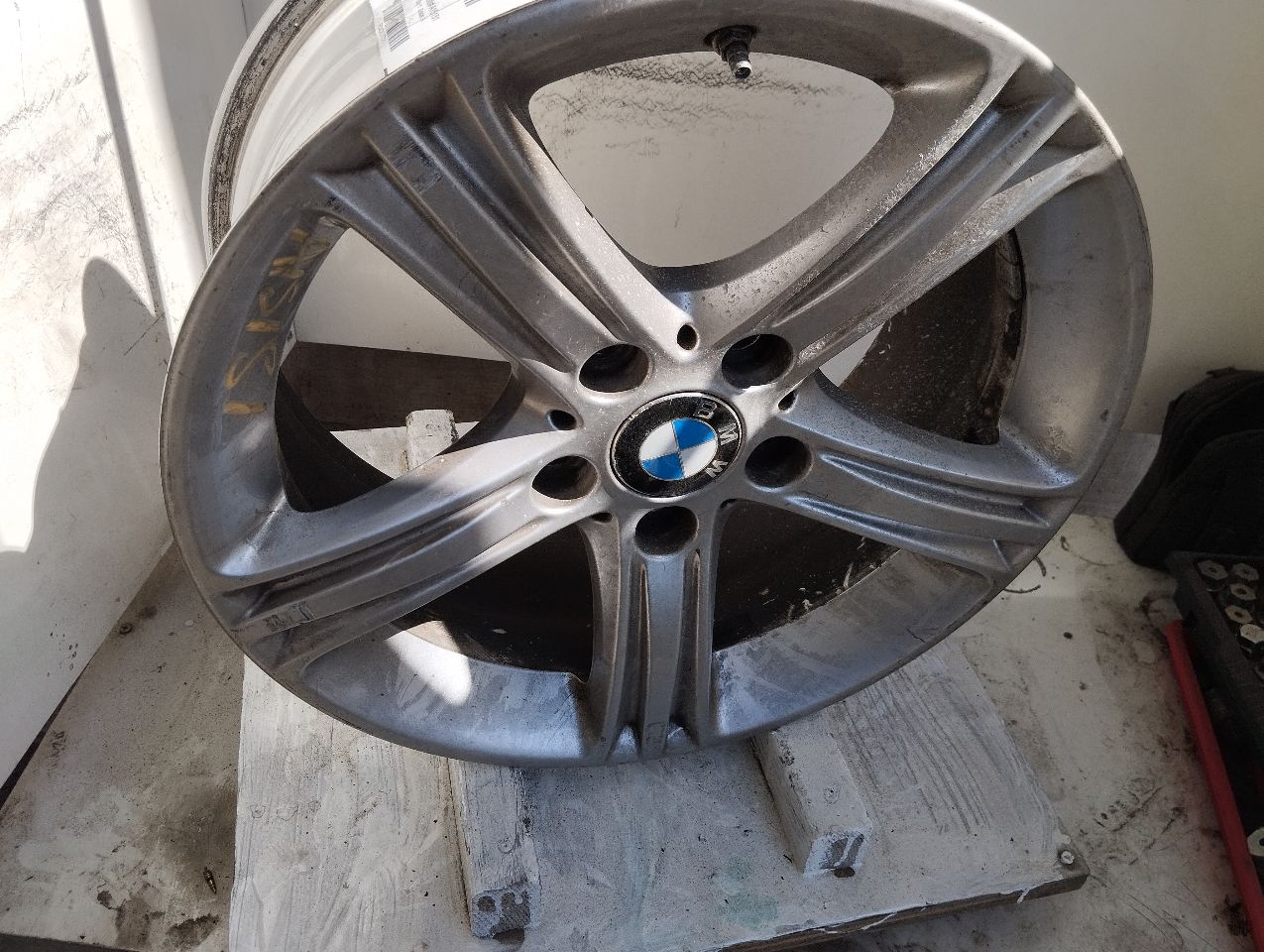 Part image 2