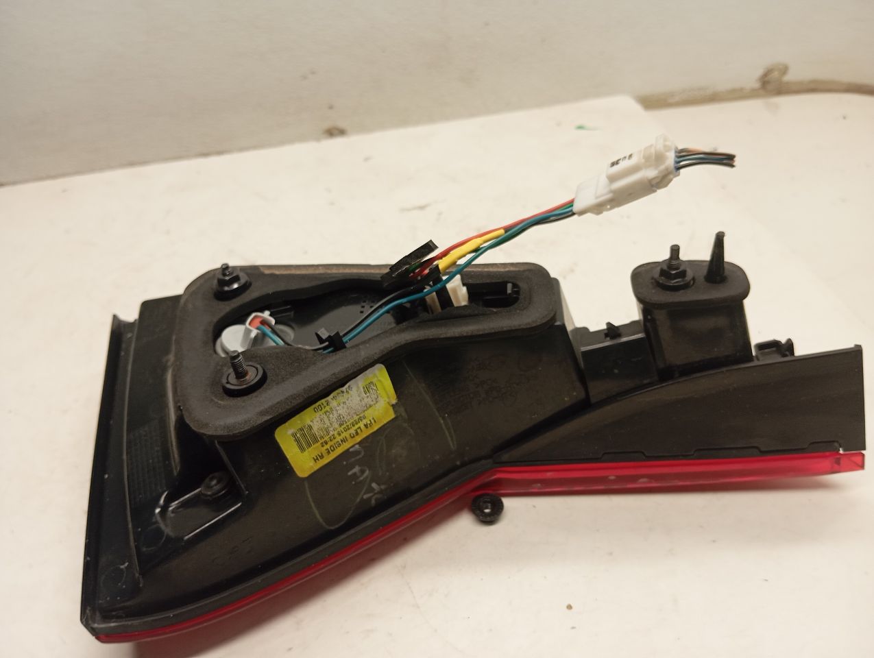Part image 3