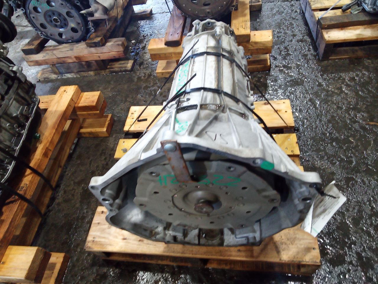 Part image 3
