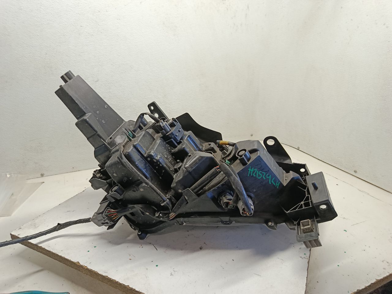 Part image 7
