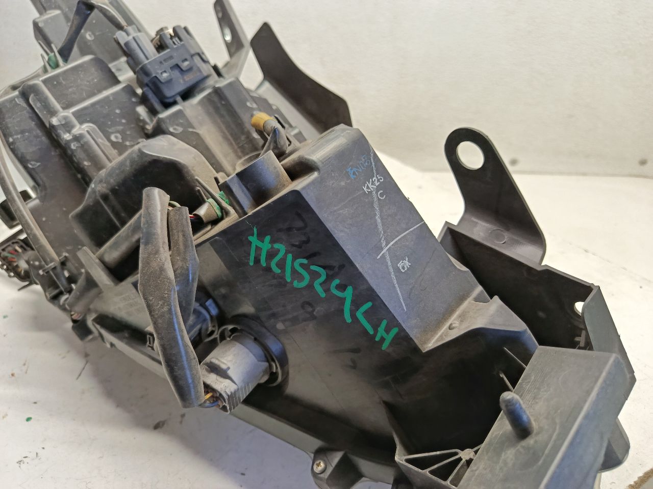 Part image 8
