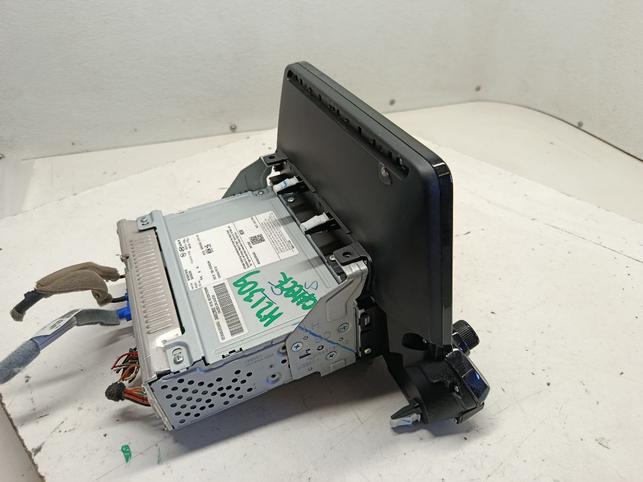 Part image 3