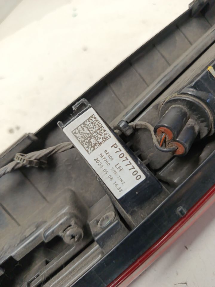 Part image 6