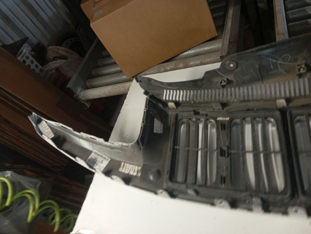 Part image 12
