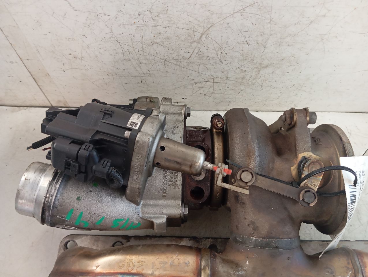 Part image 3