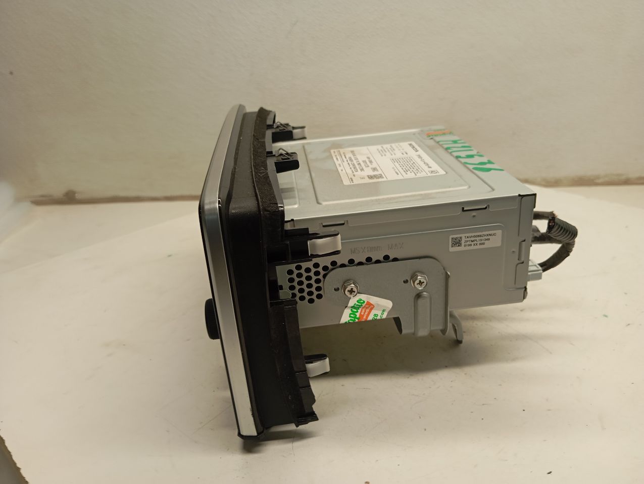 Part image 3