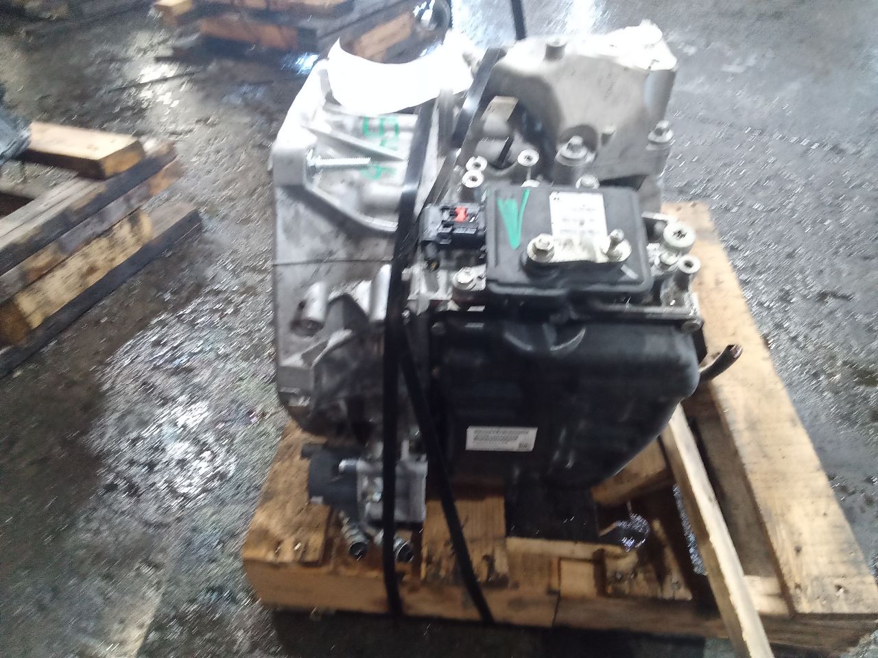 Part image 4