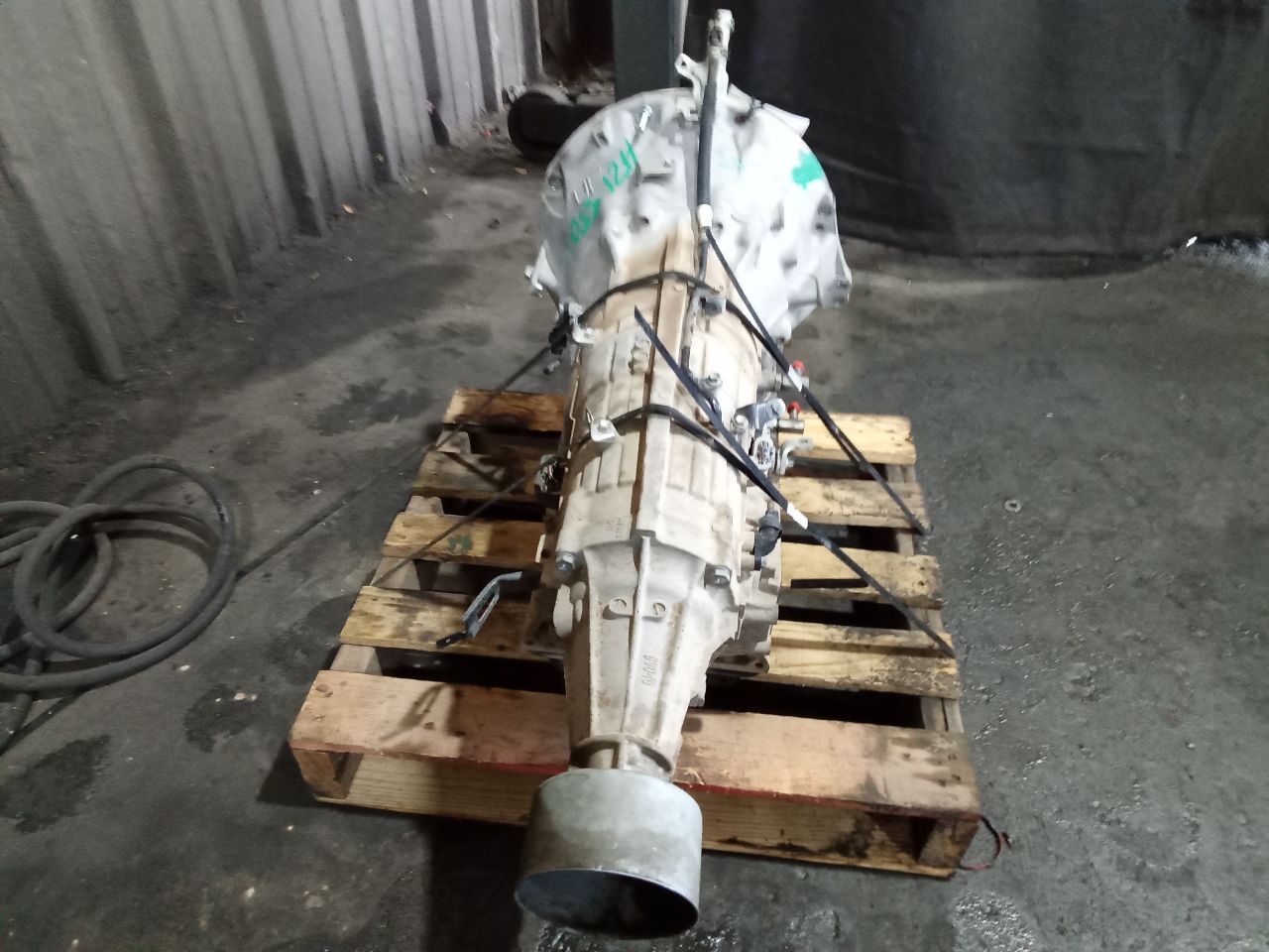 Part image 4
