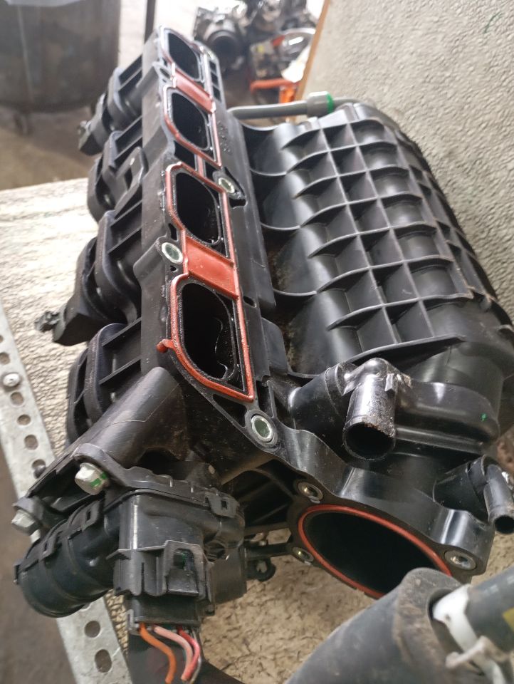 Part image 8