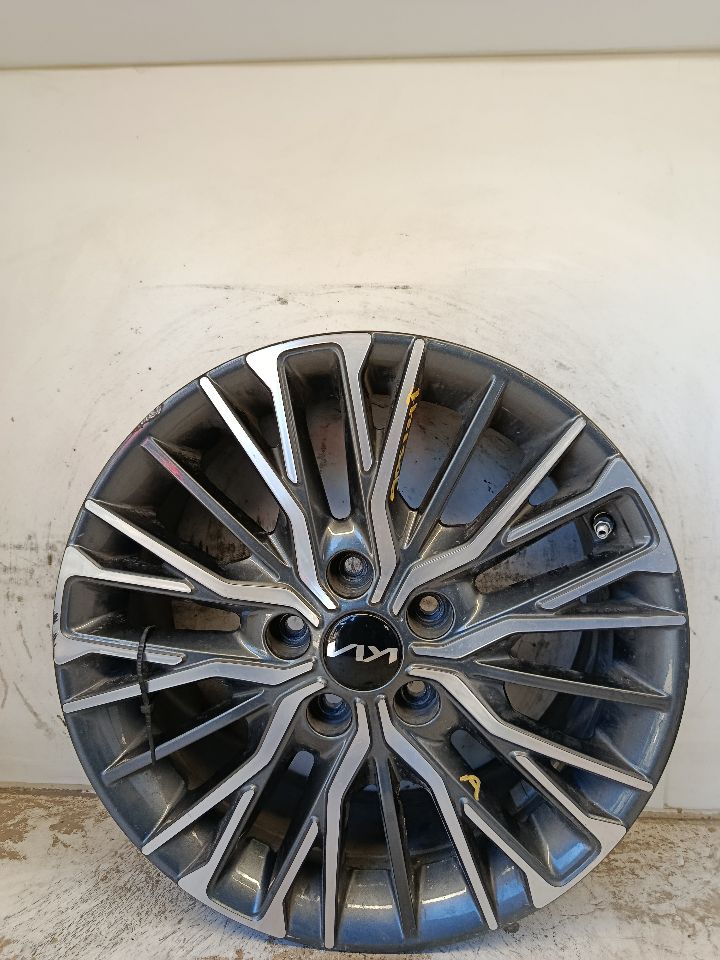 2022 FORTE Kia Wheel