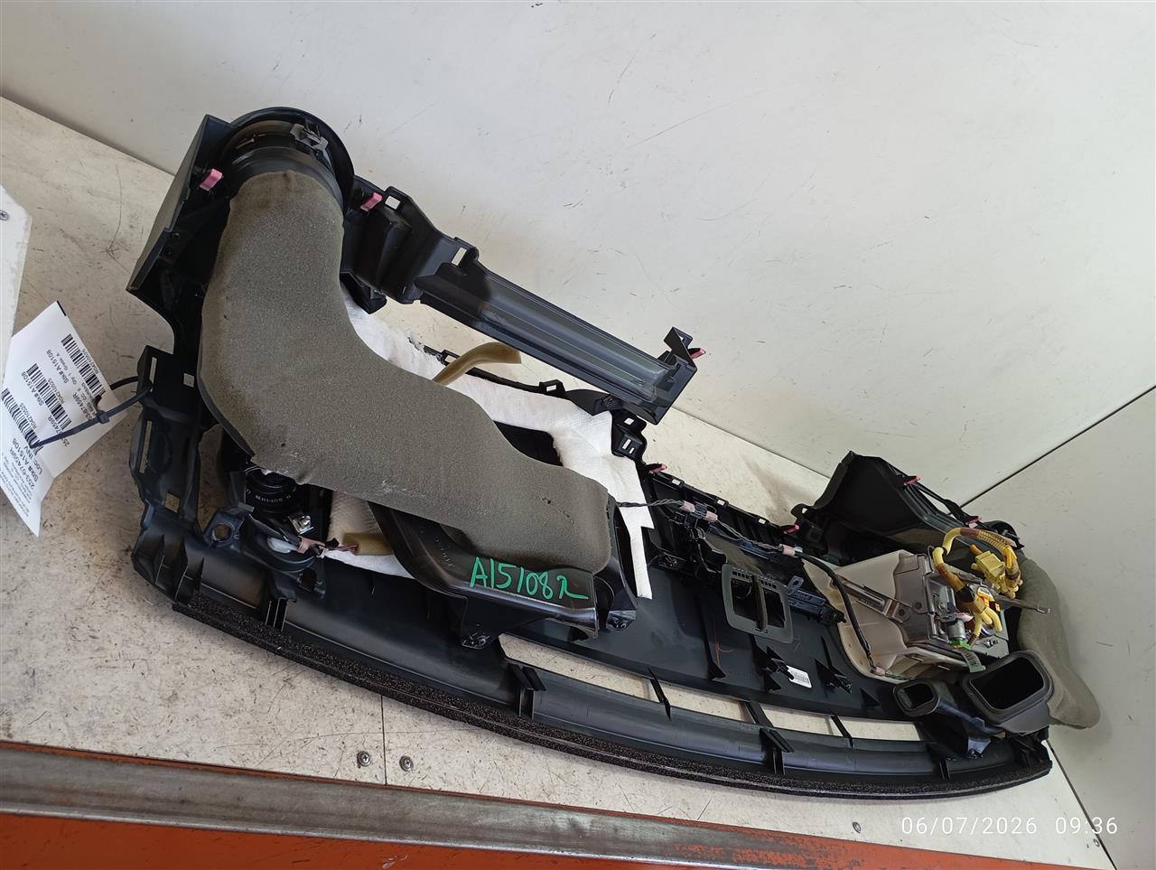 Part image 1