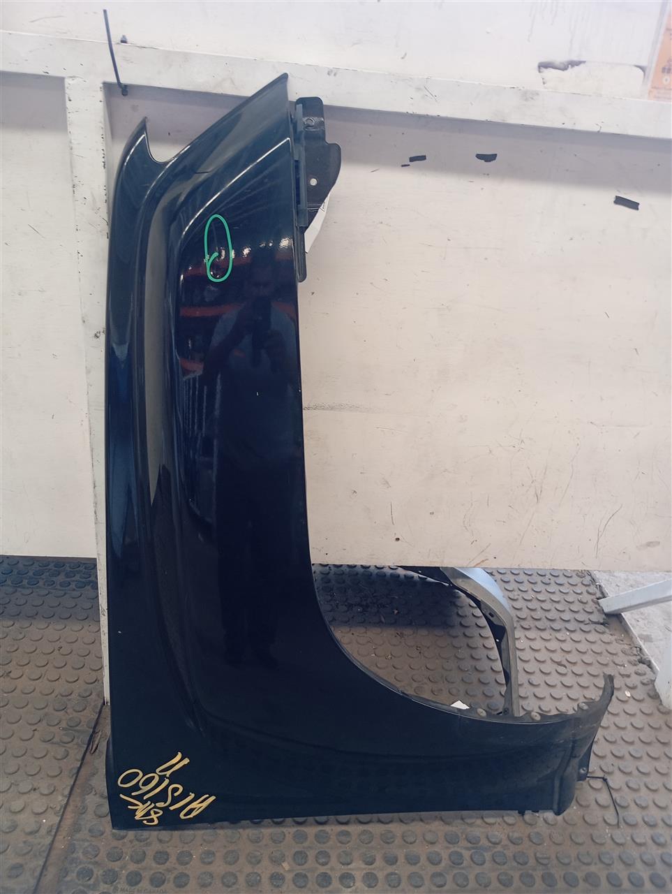 Part image 3