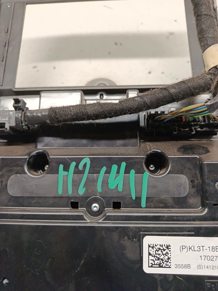 Part image 3