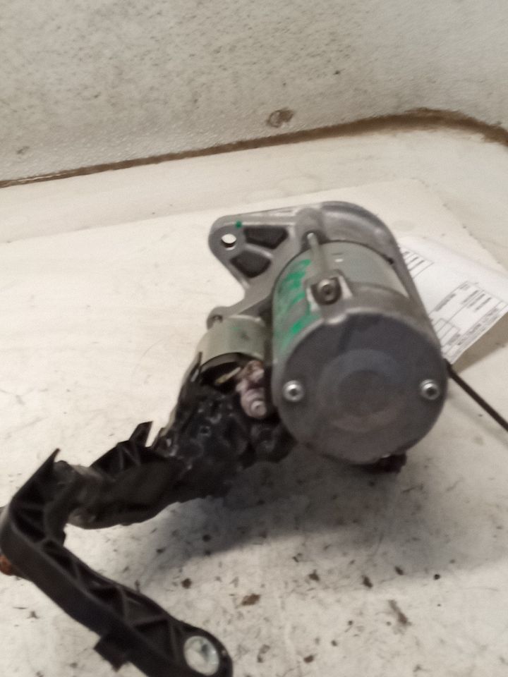 Part image 7