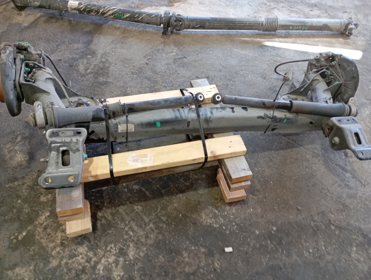 Part image 3