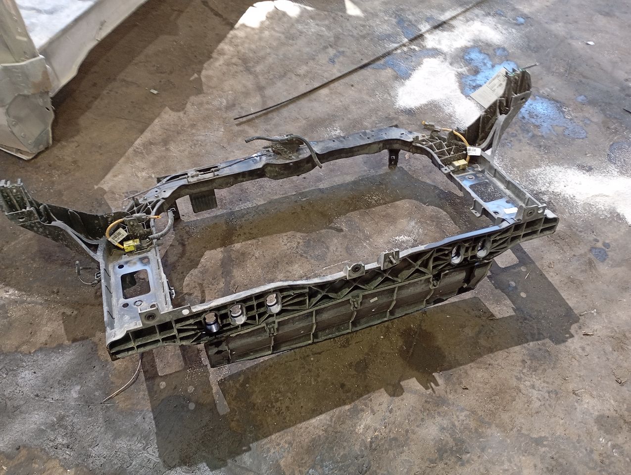 Part image 4