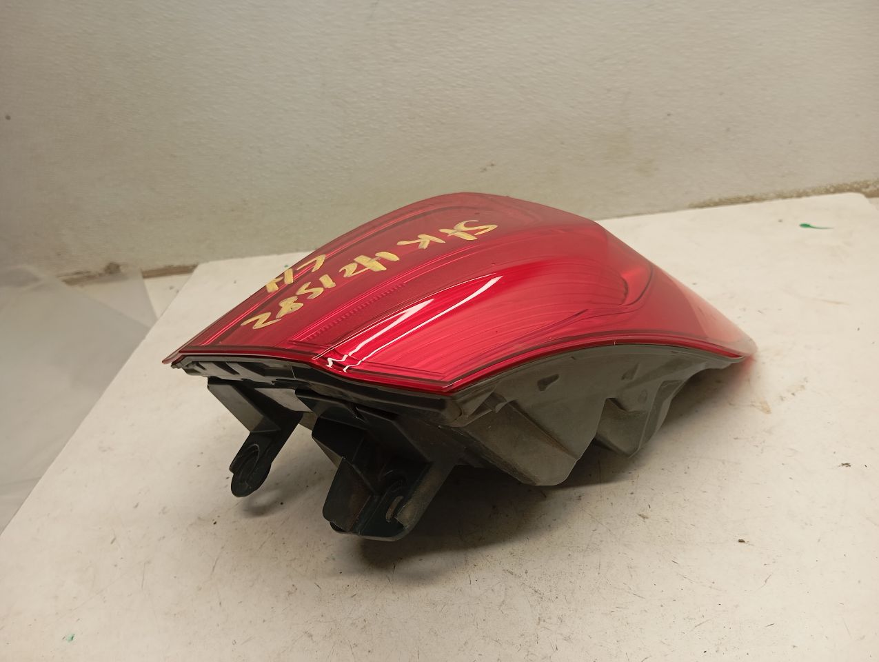 Part image 3