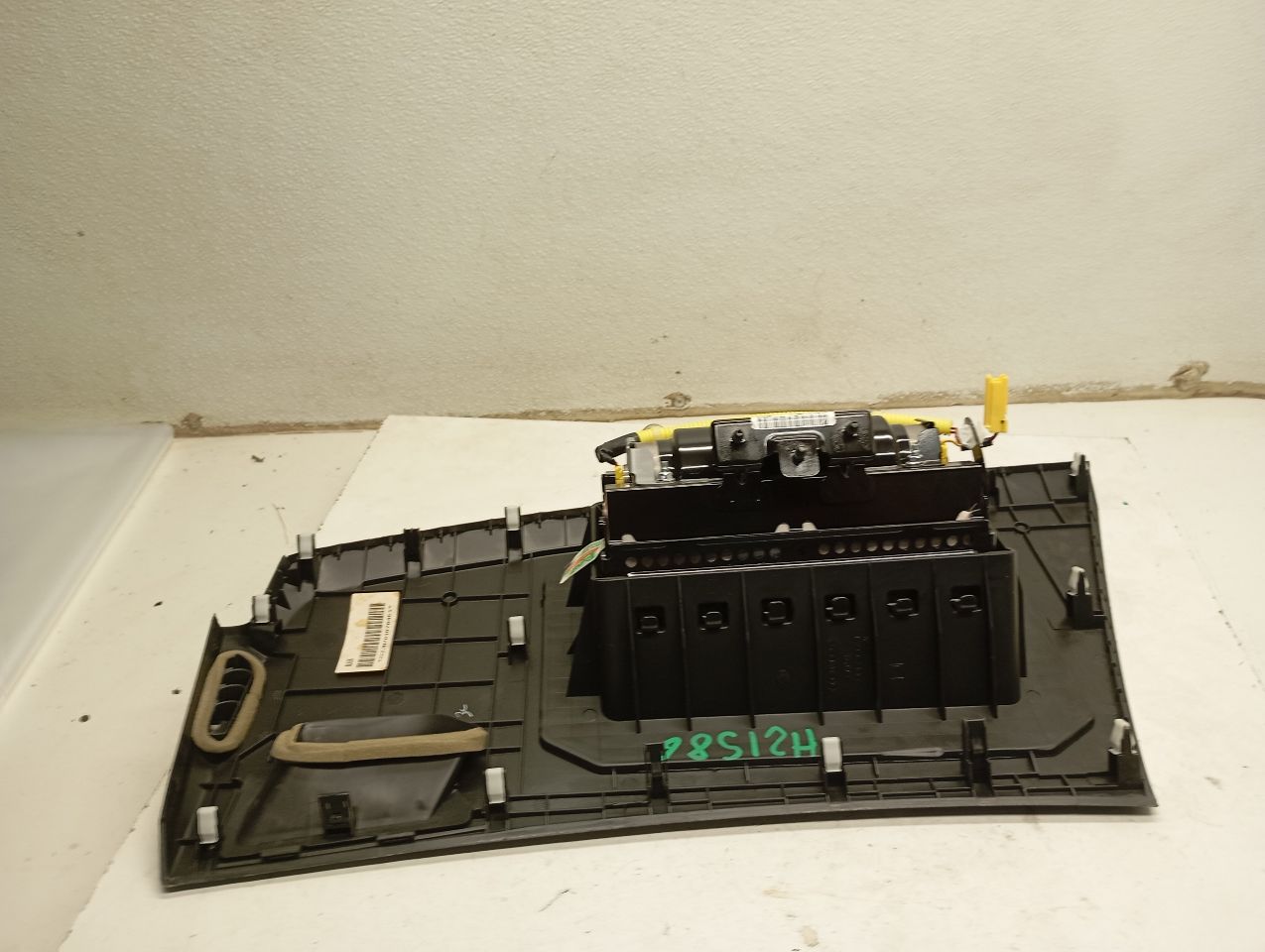 Part image 3