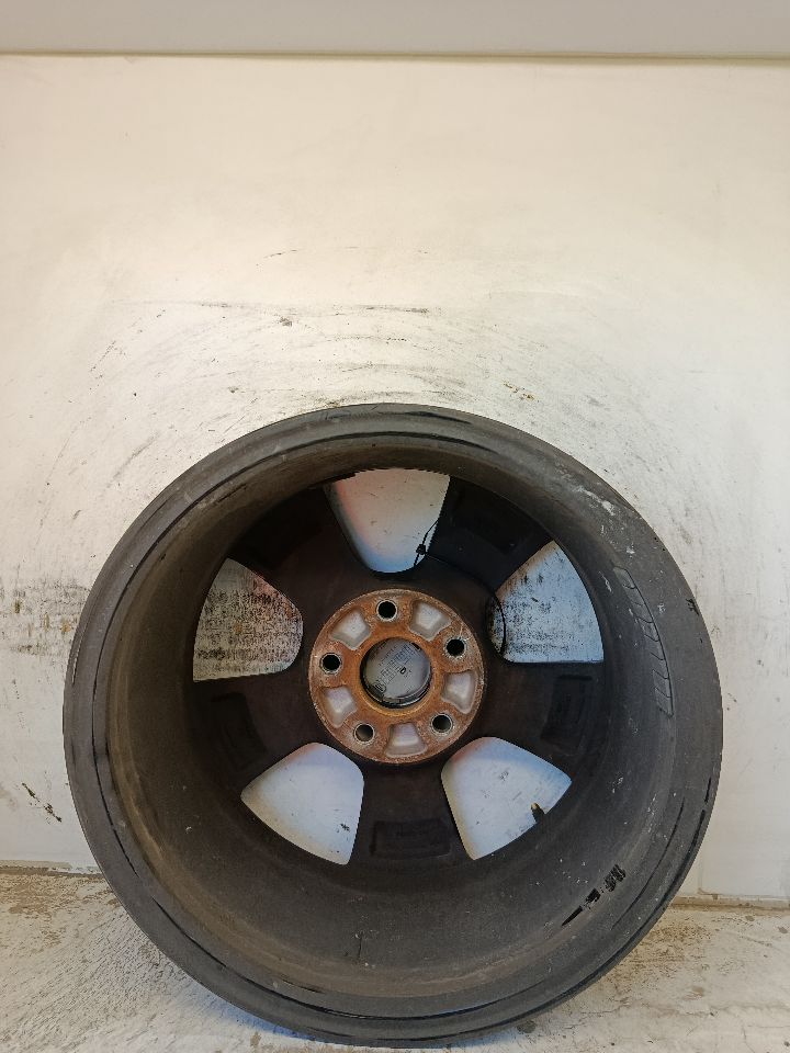 Part image 3