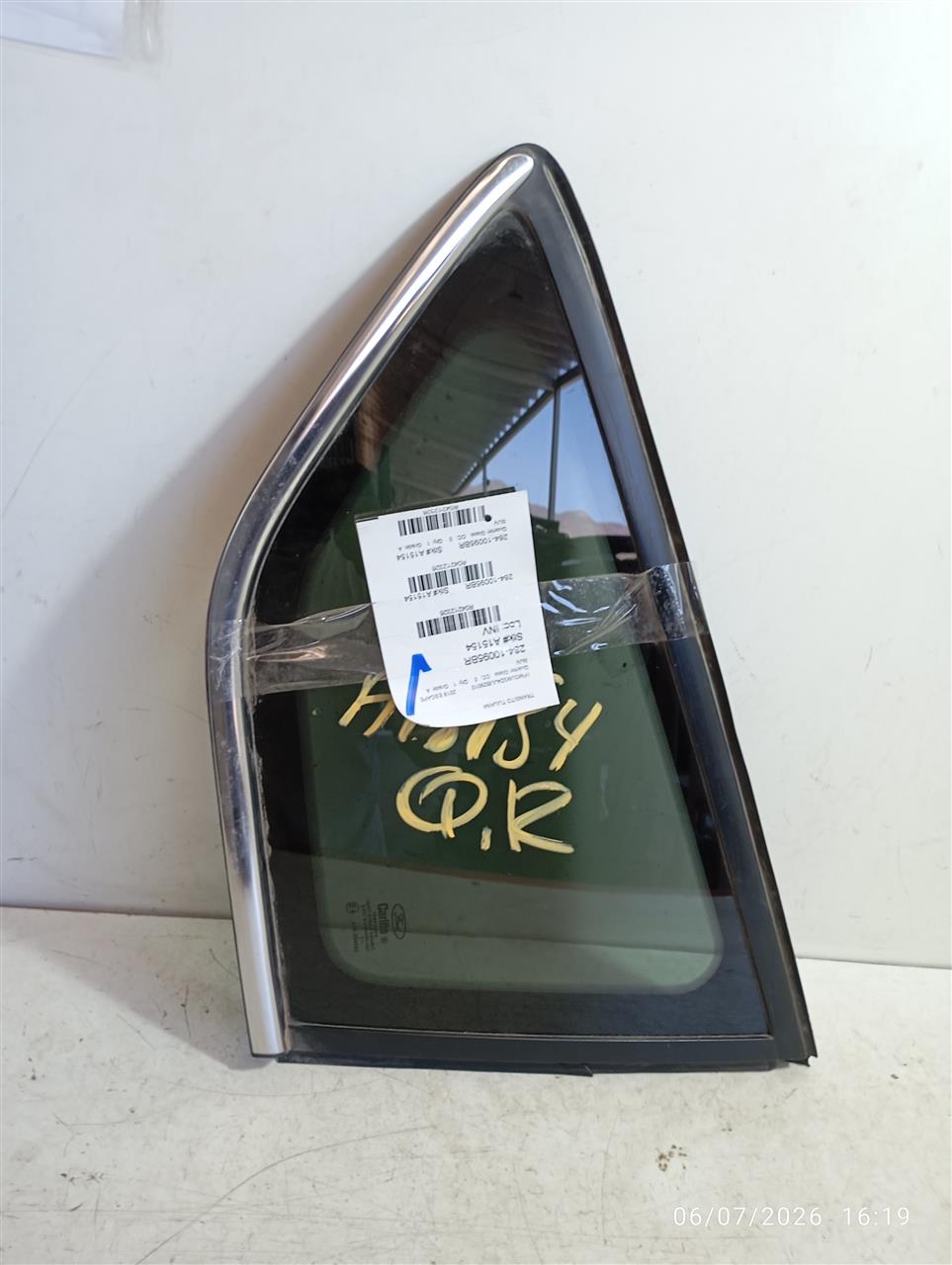 2018 Ford ESCAPE Quarter Glass