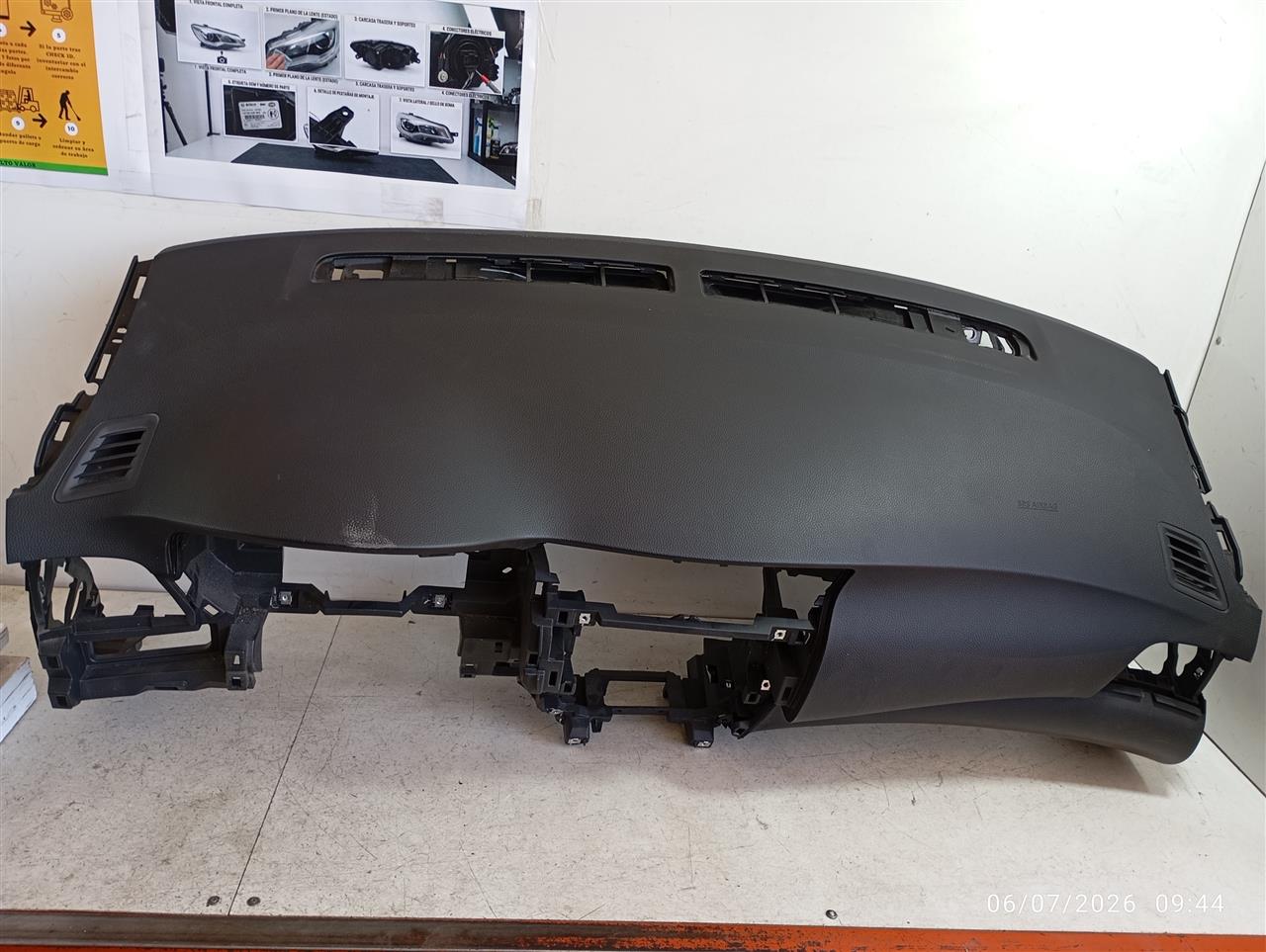 Part image 4