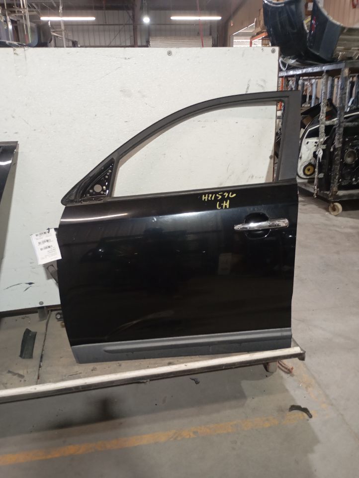 2011 Kia SORENTO Door Assembly, Fr