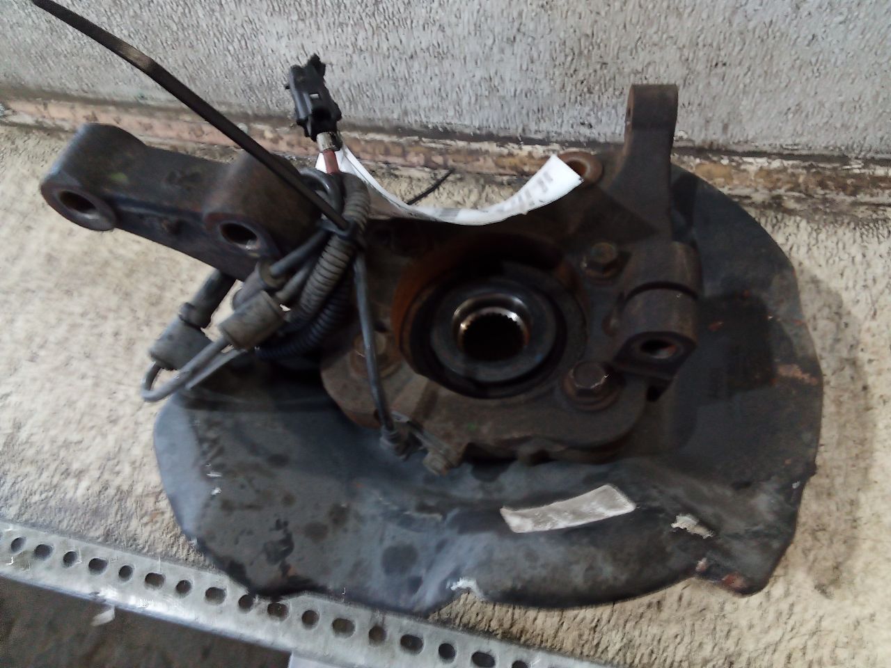 Part image 3