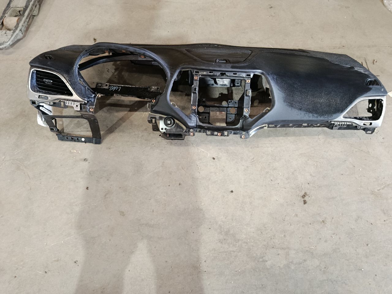 Part image 4