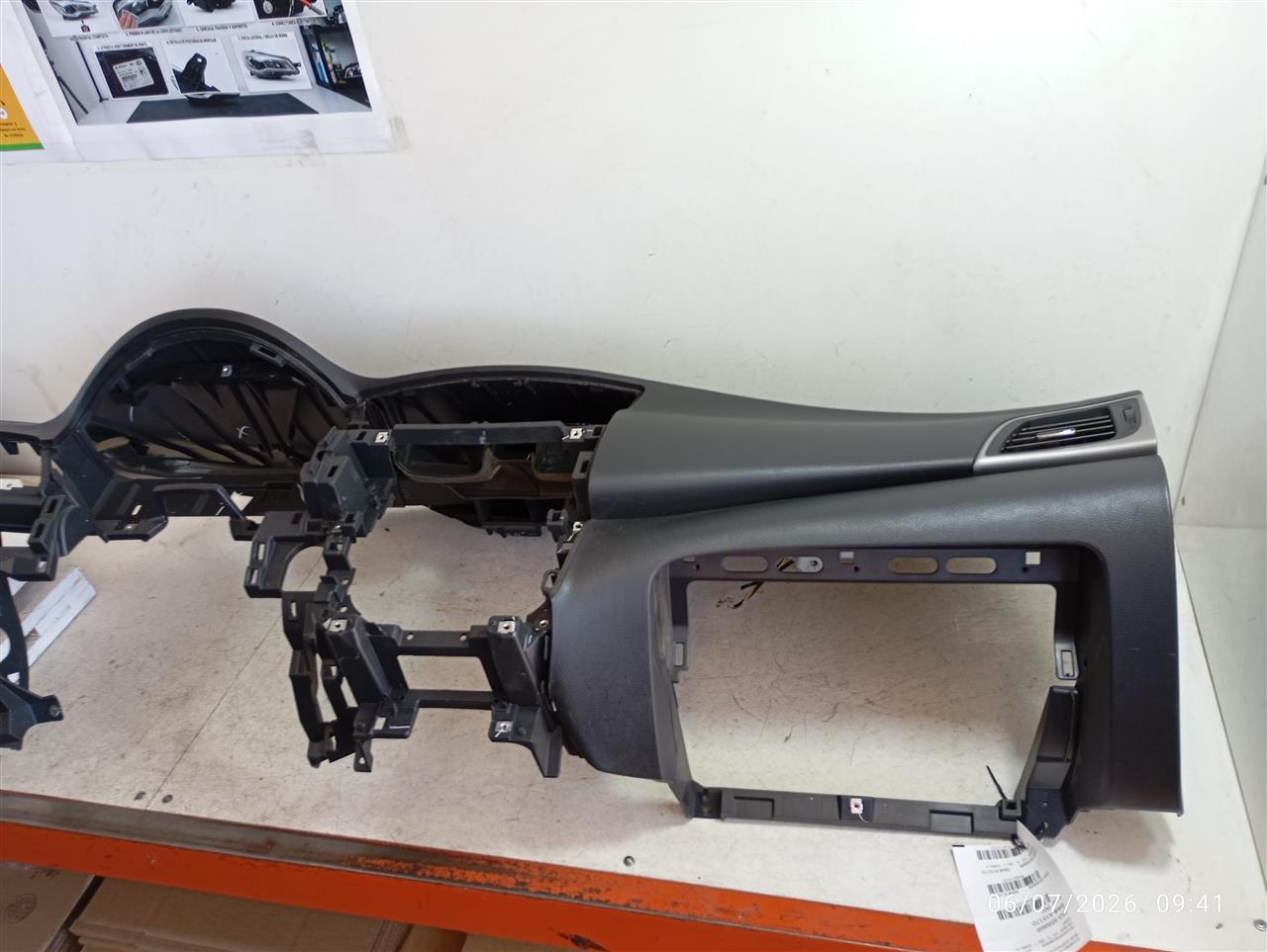 Part image 6