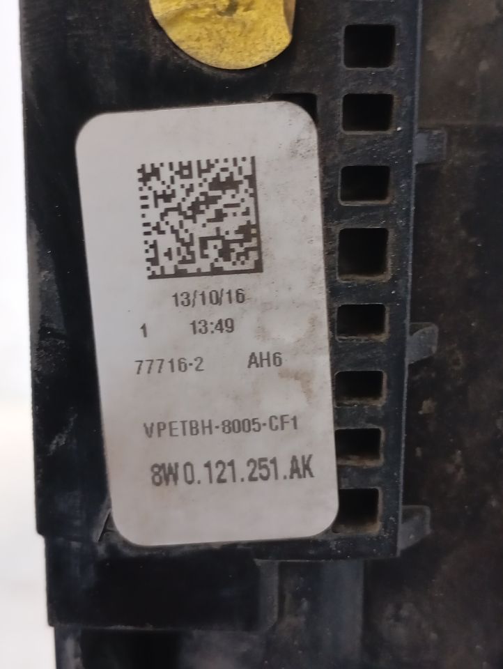 Part image 4